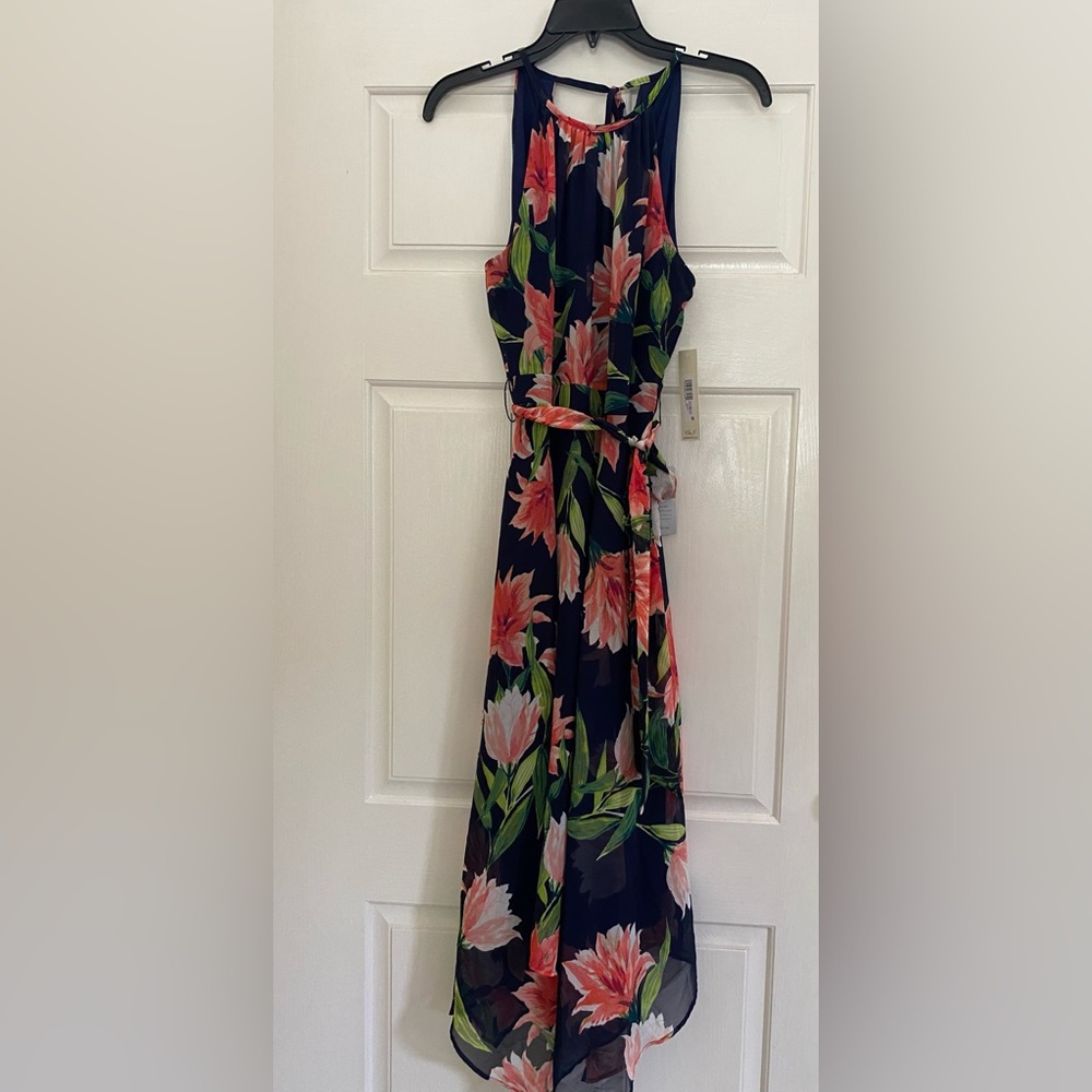 NWT Eliza J Floral Handkerchief Style Hem Dress- Size 6